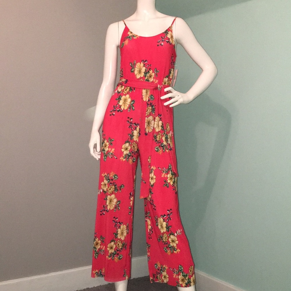 NWT No Boundaries Red Floral Print Sleeveless Jumpsuit XS